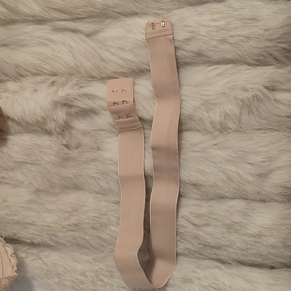 Victoria's secret low back bra extender - Picture 2 of 3